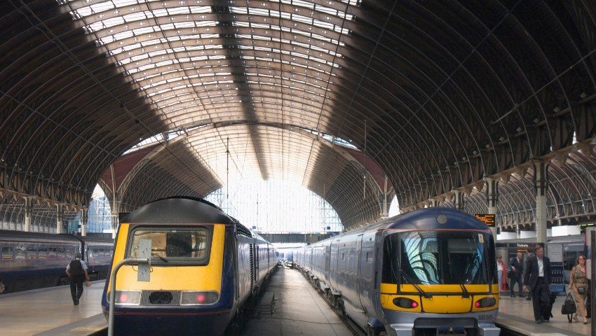 Англия обучава всичко, което трябва да знаете за влаковете в Обединеното кралство